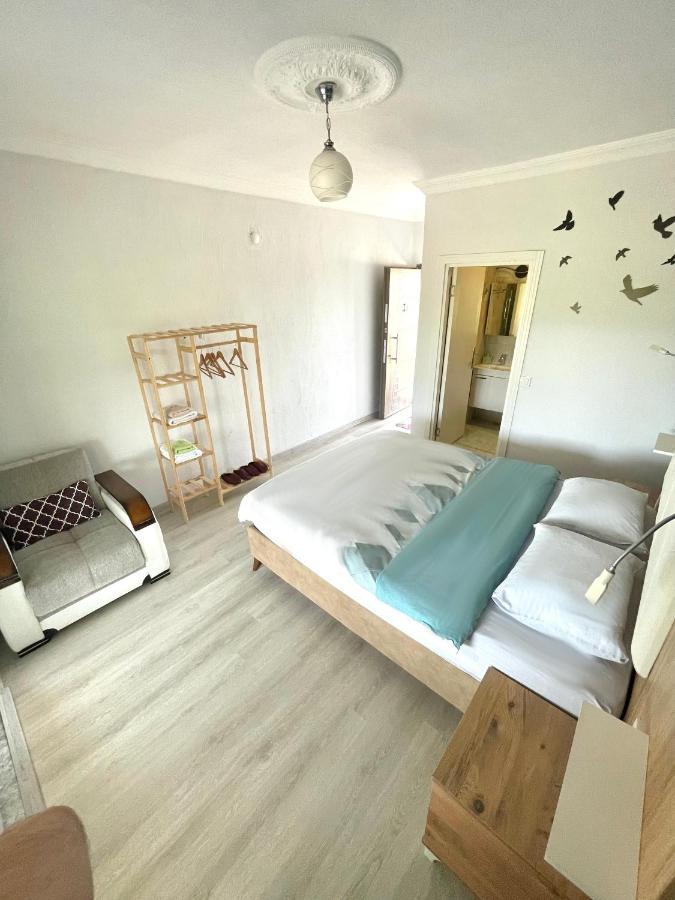 Airport Guest House Даламан Екстериор снимка